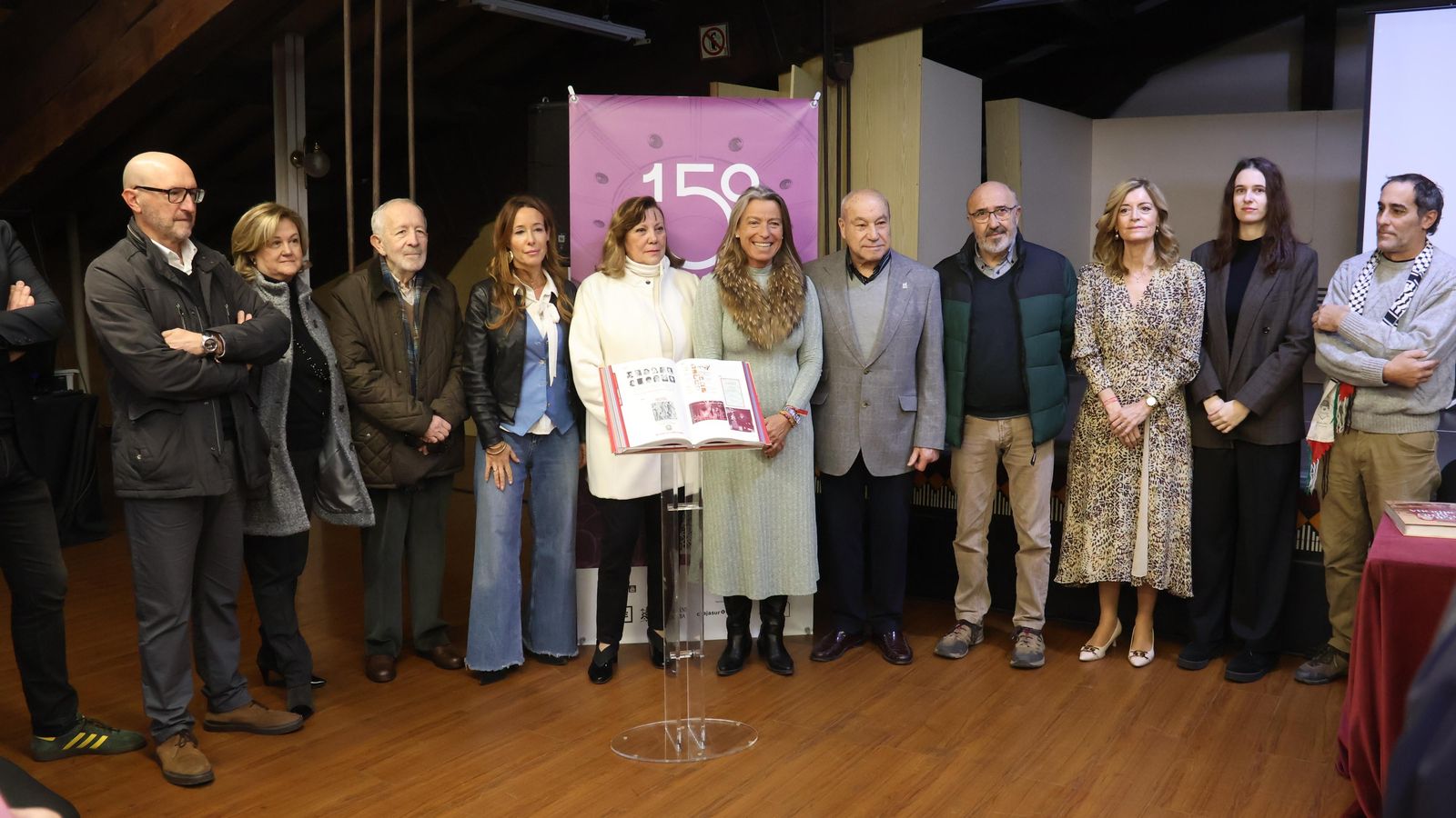 Presentación del libro y documental en la sala de telares del Gran Teatro.