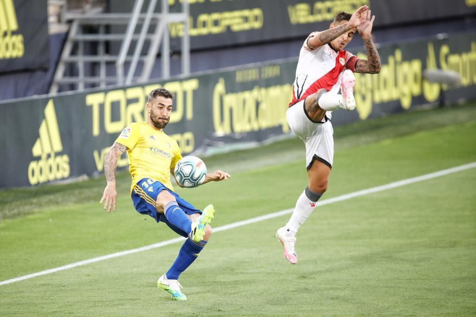 Las imágenes del Cádiz-Rayo Vallecano