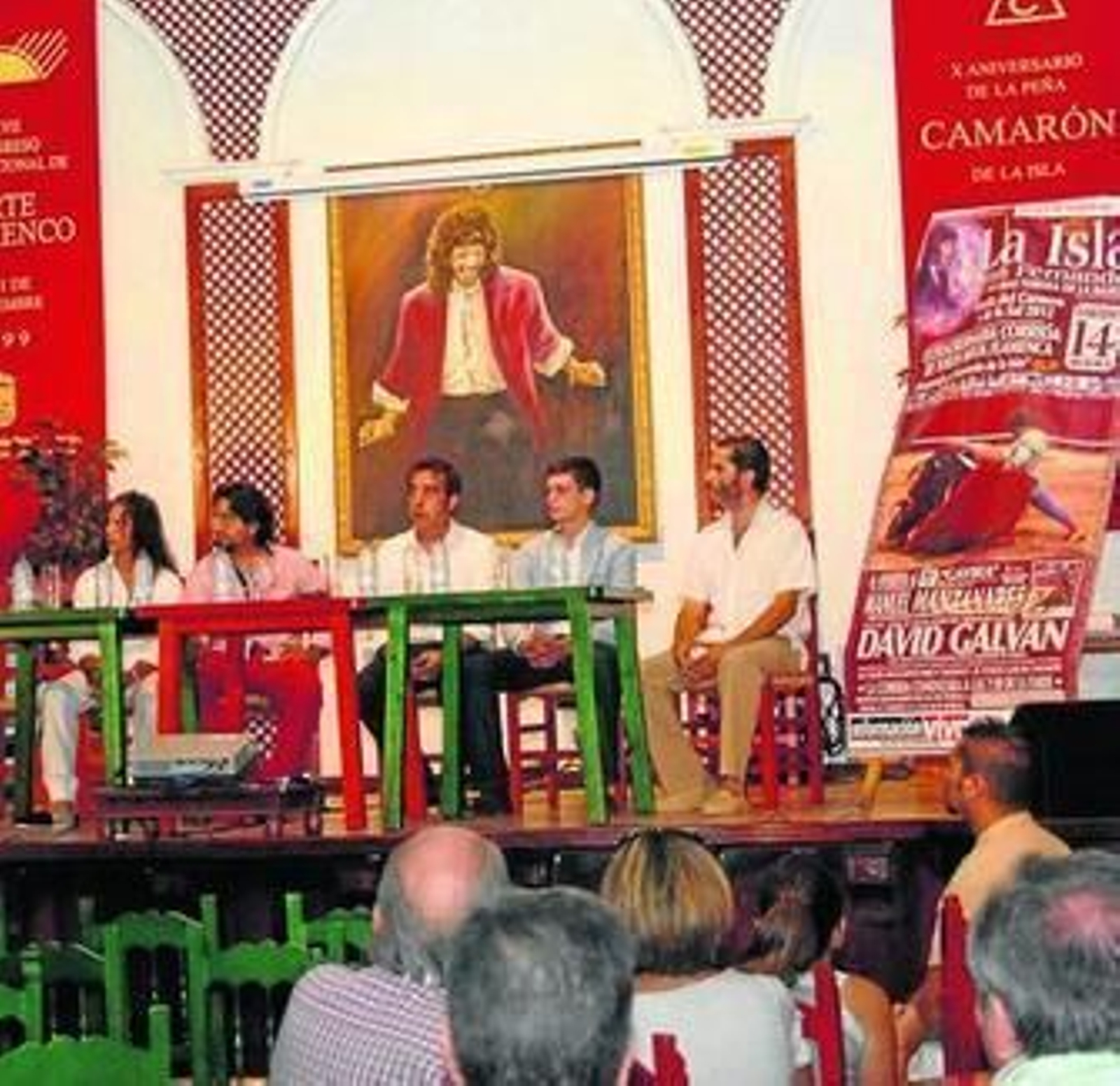 David Galván, el ganadero y los artistas, presentando el festejo.