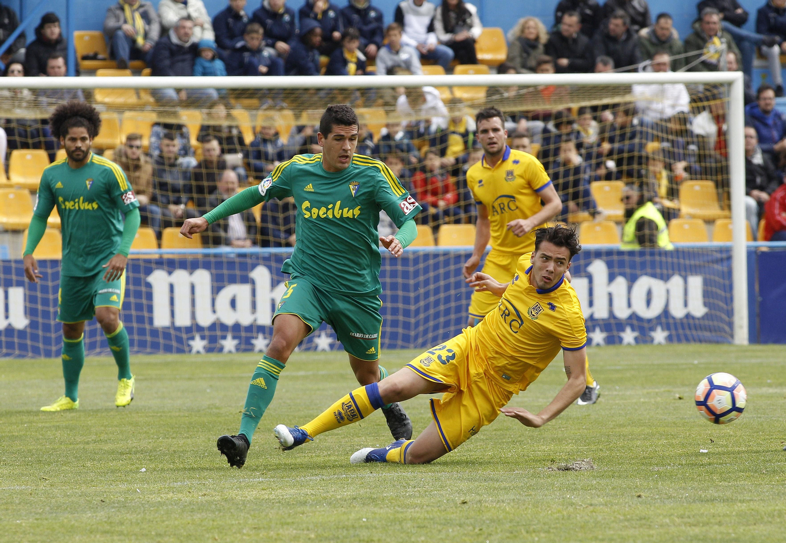 El Alcorcón-Cádiz CF, en imágenes