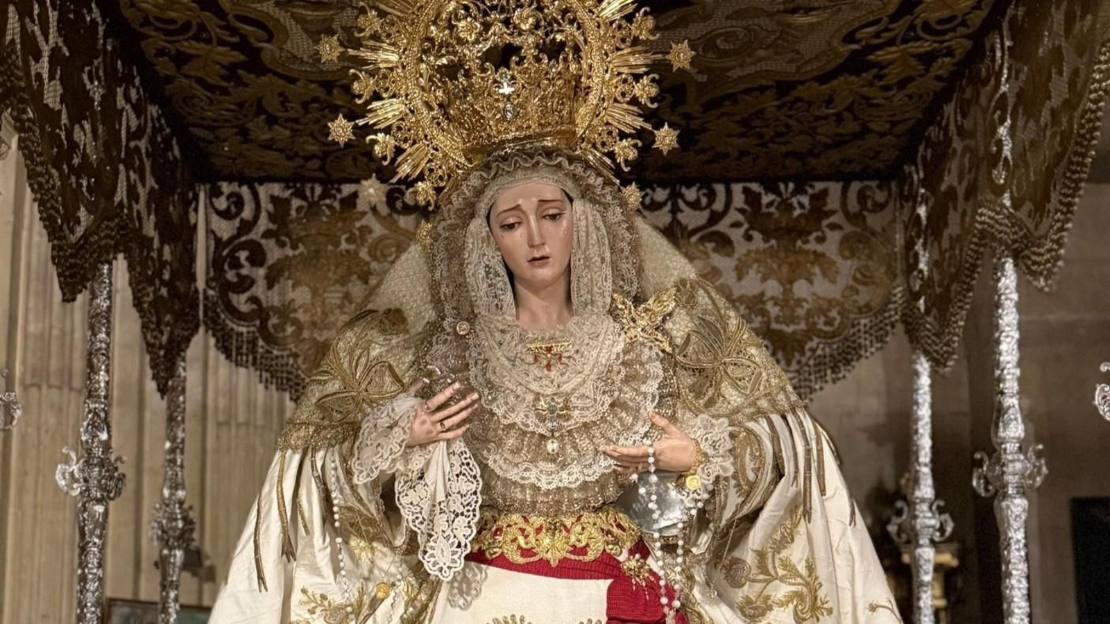 Fotogalería ‘Granada bajo palio’ 2025: María Santísima de la Encarnación