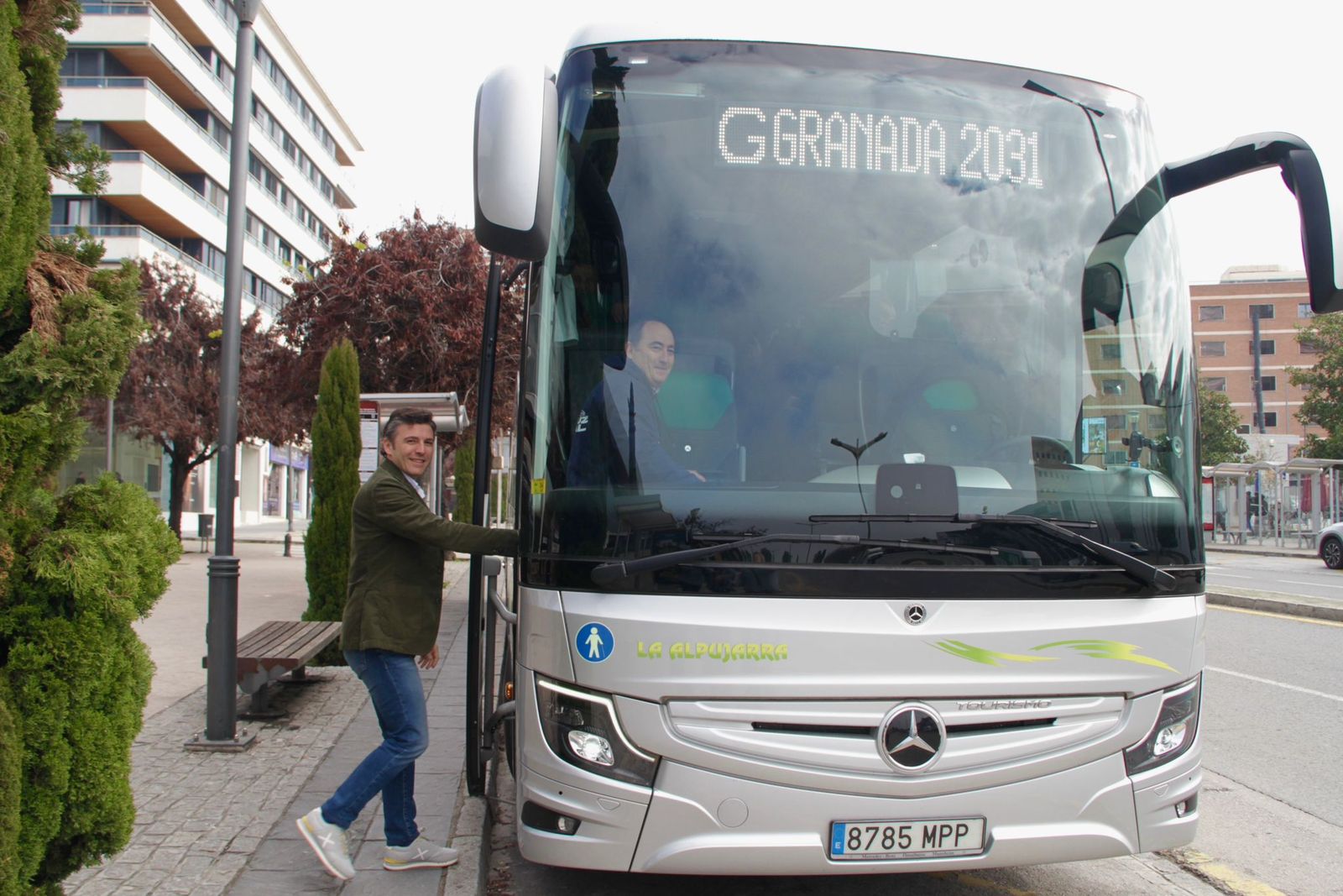 Salida de la delegación granadina hacia Madrid.