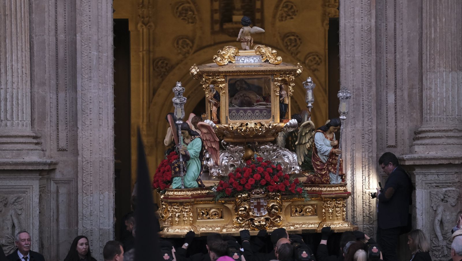 Procesión del Santo Entierro en Almería, en imágenes
