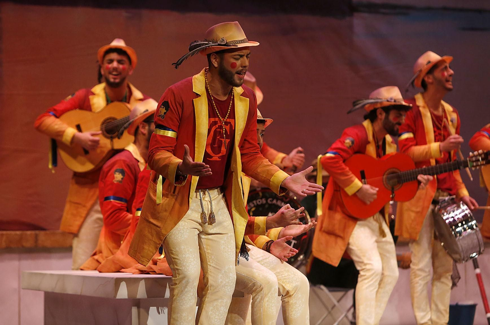 Las imágenes de la sexta función de cuartos