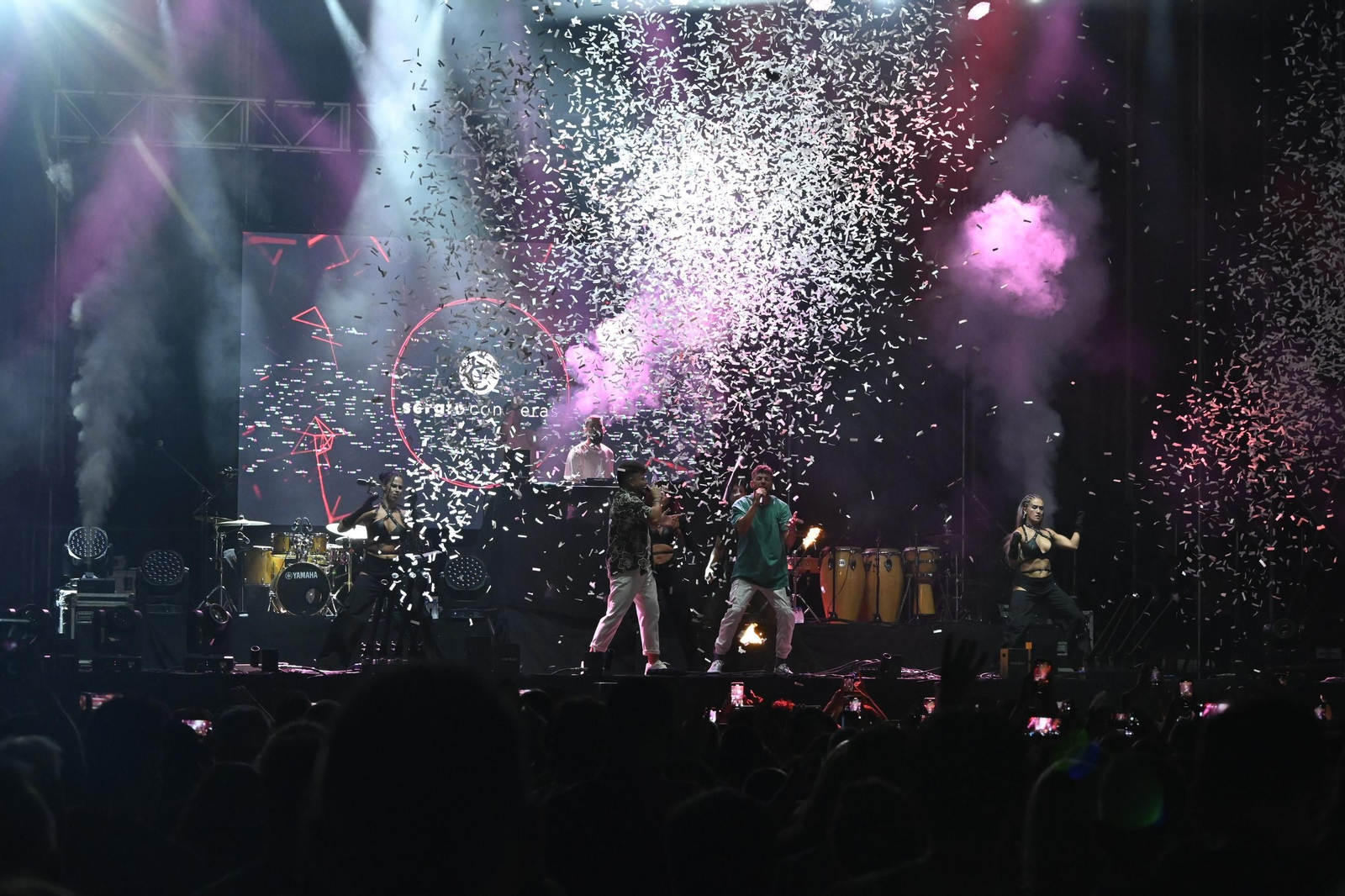 Imágenes del concierto de Sergio Contreras y Raule en las Colombinas