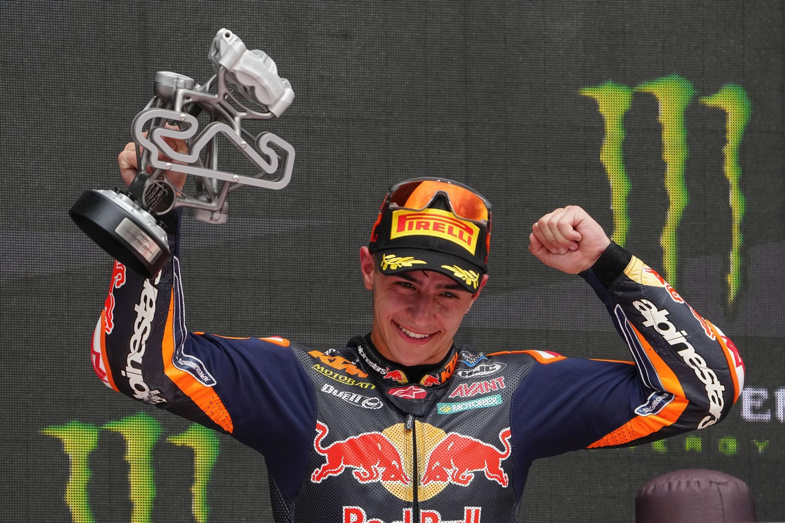 José Antonio Rueda celebra el podio en el Gran Premio de Cataluña