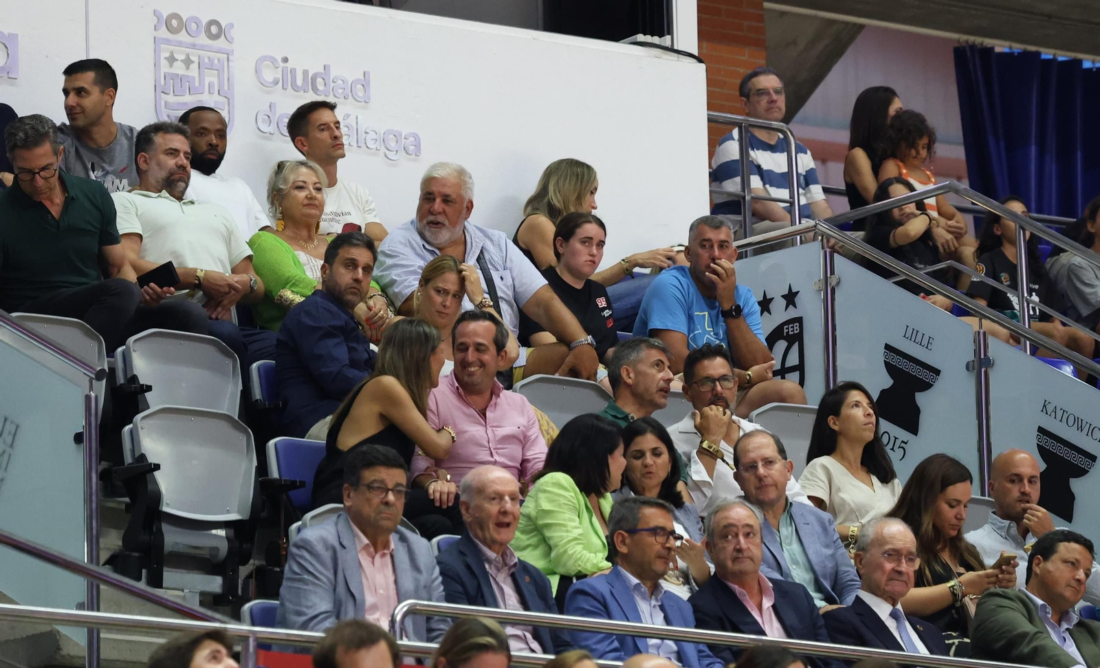 Búscate en el Carpena en el España-Portugal, con algunos VIP