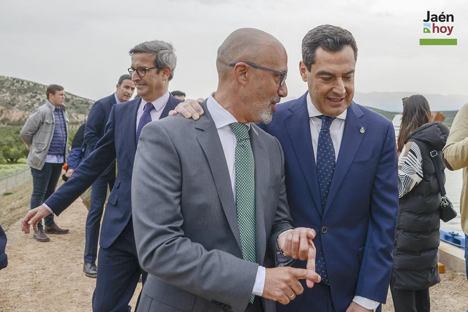 Inauguración de la planta fotovoltaica flotante en el Cortijo Conde de Guadiana de Úbeda.