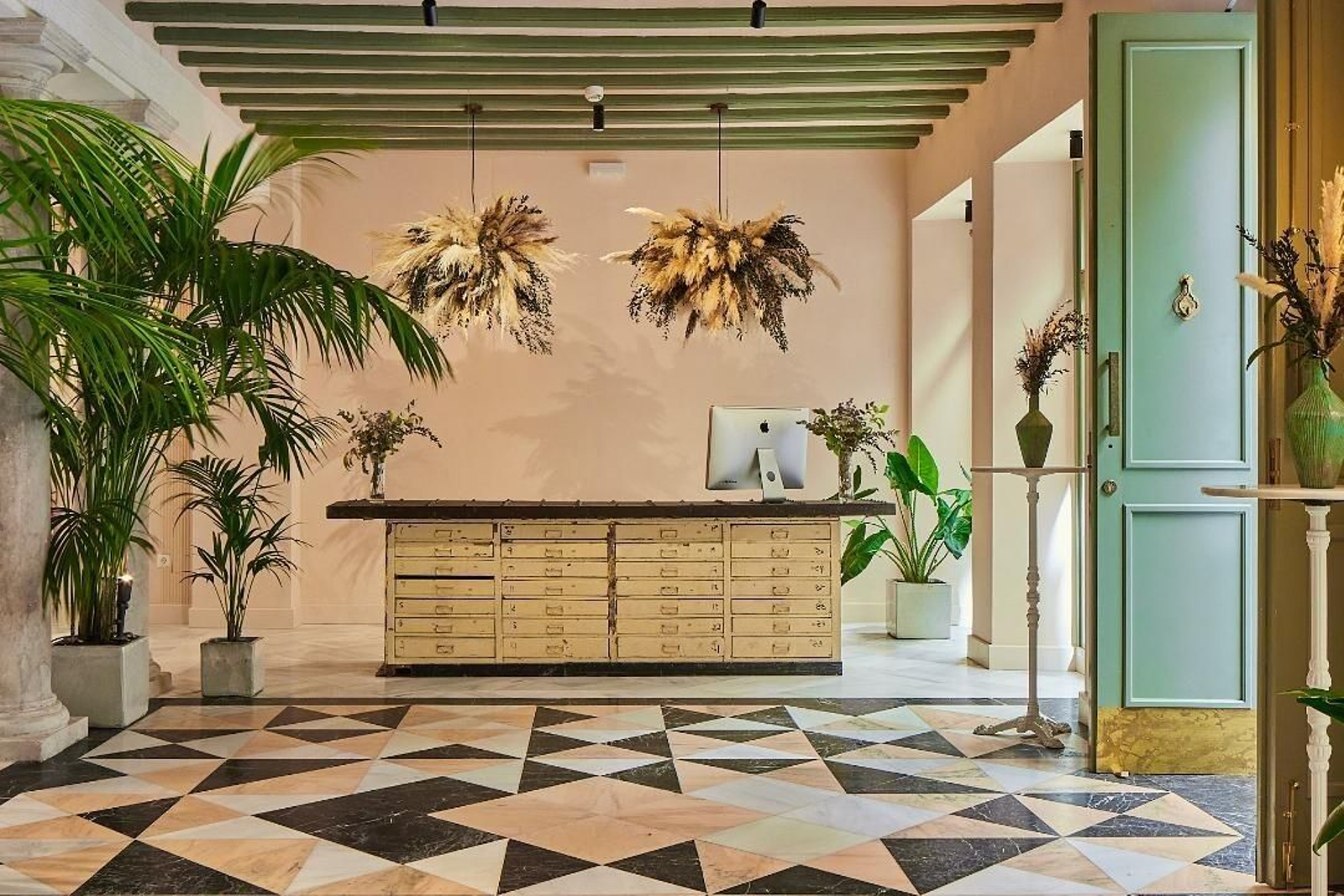 Edificio Cristóbal Colón