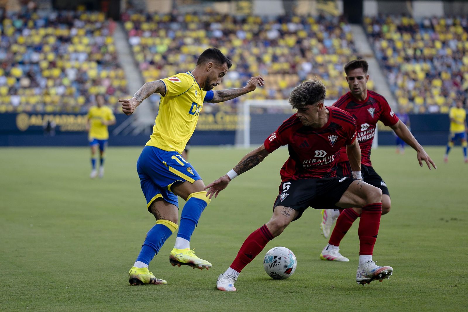 Búscate en las imágenes del primer partido del Cádiz CF- Mirandés