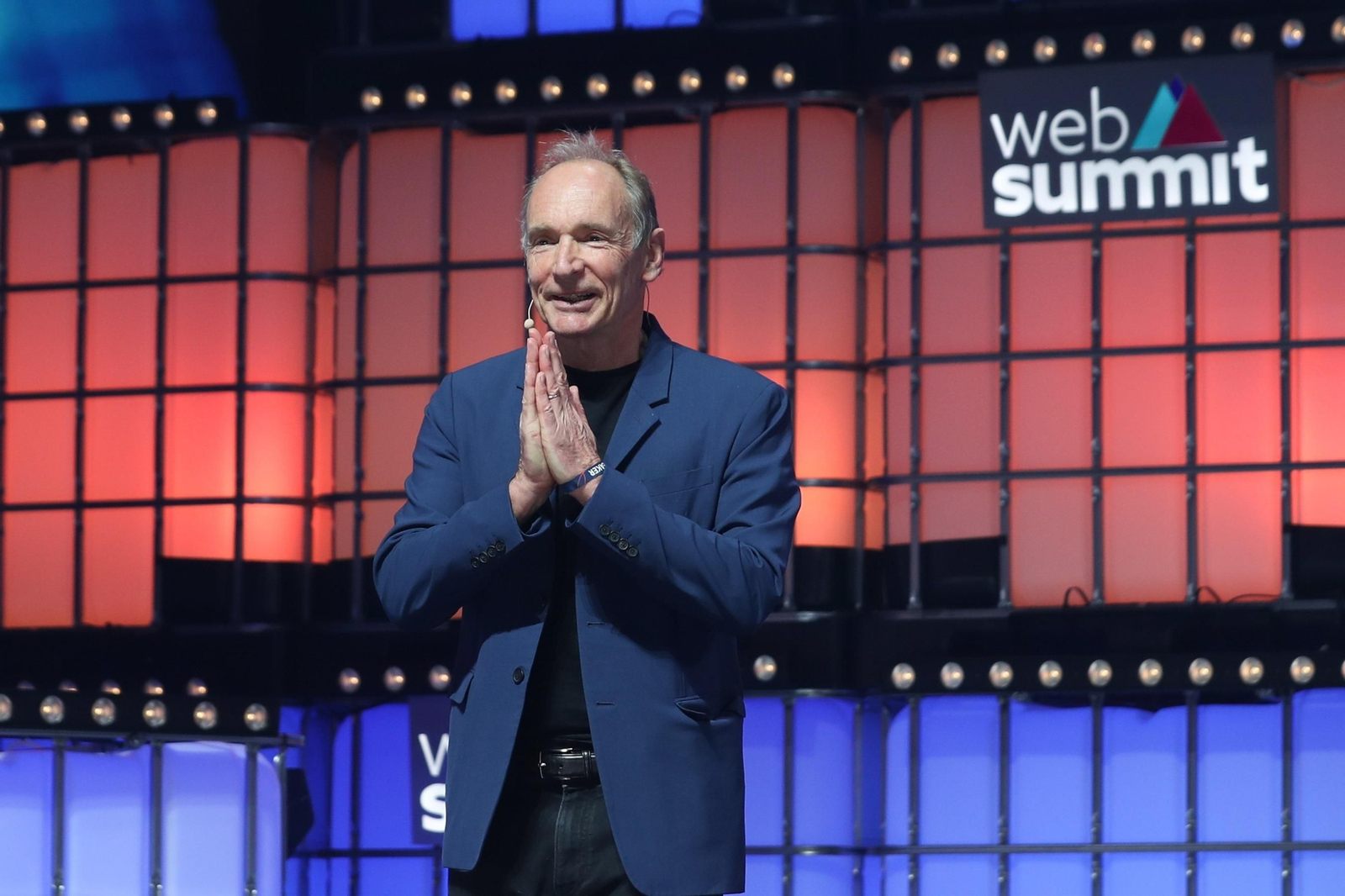 Tim Berners-Lee, creador de la World Wide Web, en la Web Summit de Lisboa