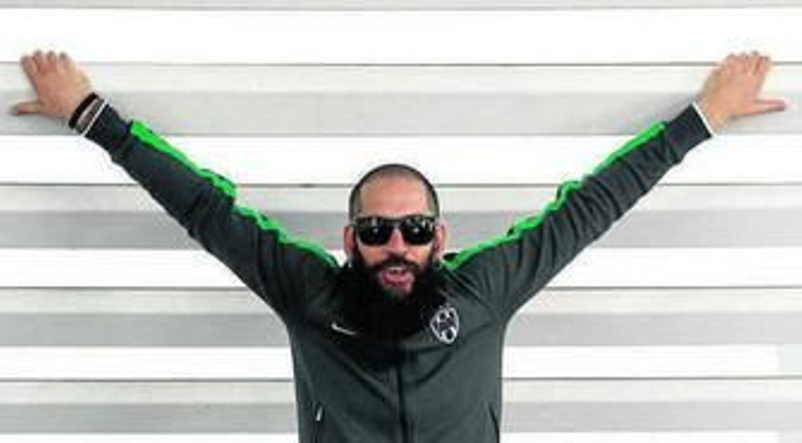 Tony Moreno, vocalista de Eskorzo