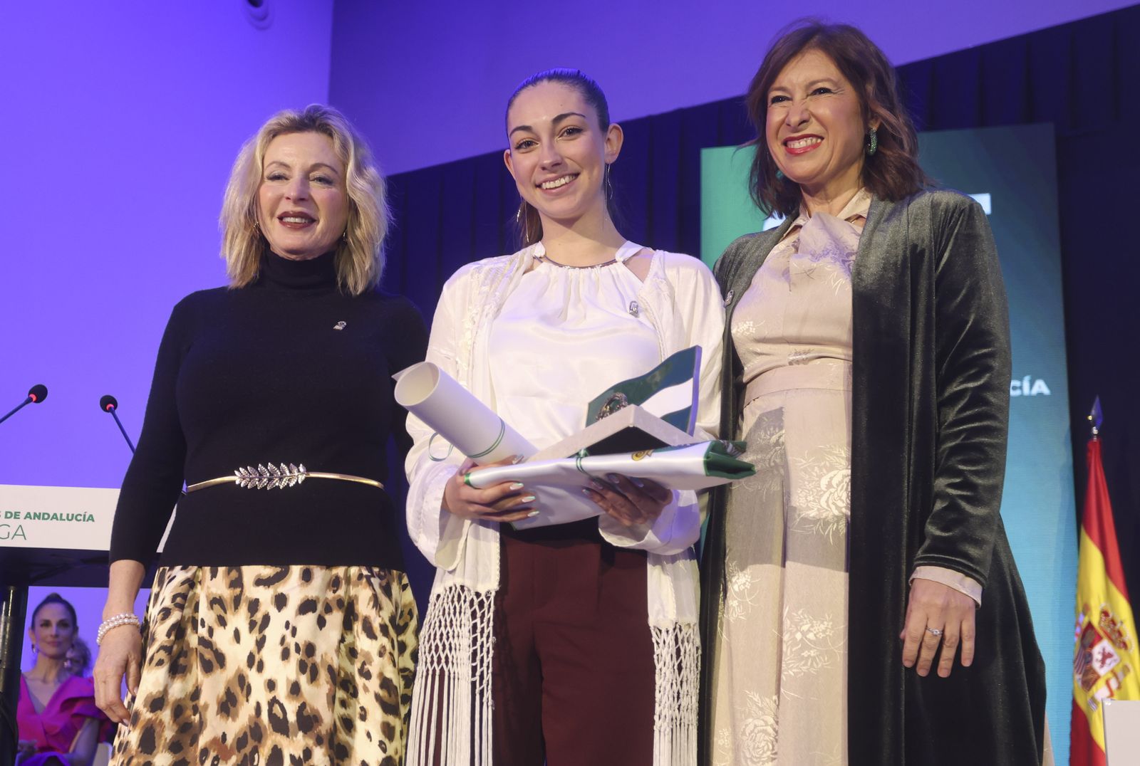 Las fotos de la entrega de las Banderas por el 28-F en Málaga