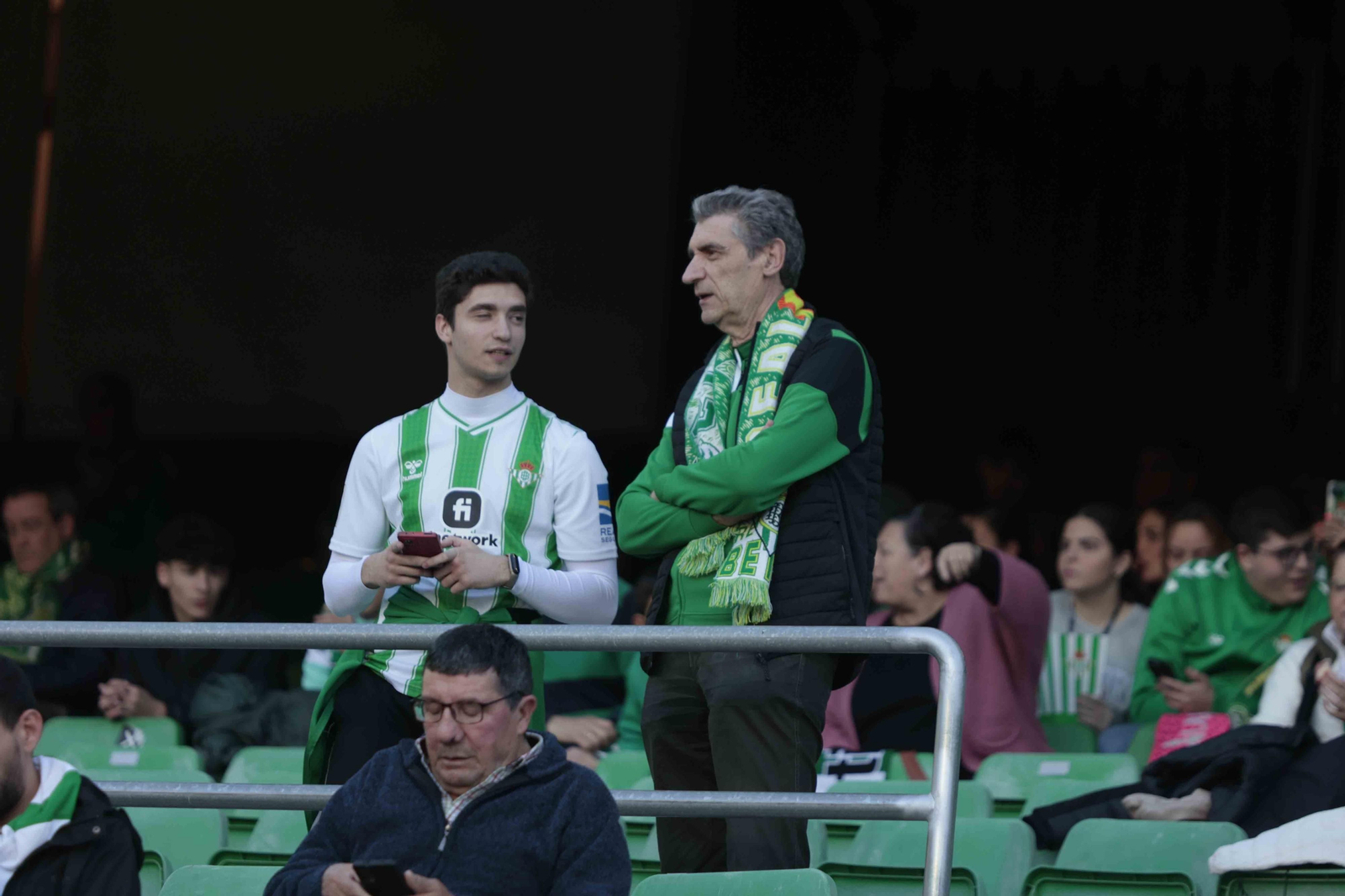 Búscate en las gradas del Villamarín