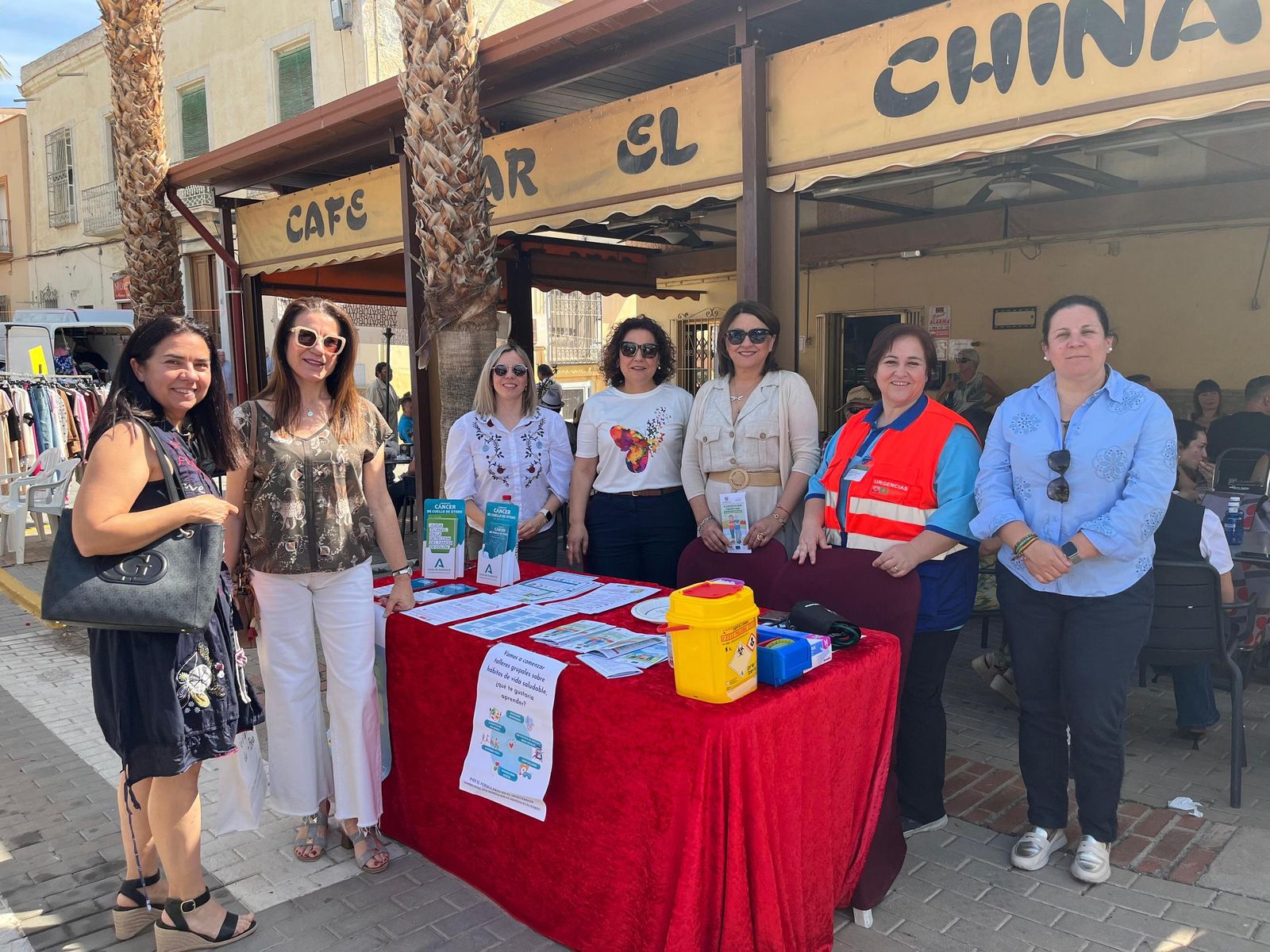 Mesa de hábitos saludables en Cuevas del Almanzora.