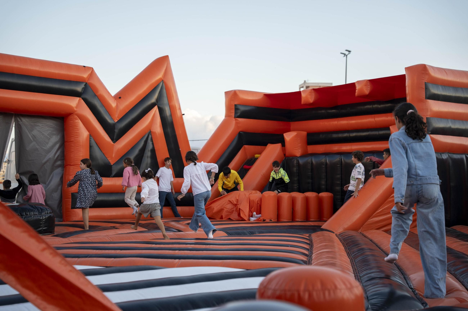 Circuito de hinchables infantiles Ninja Warrior de la feria de Albox