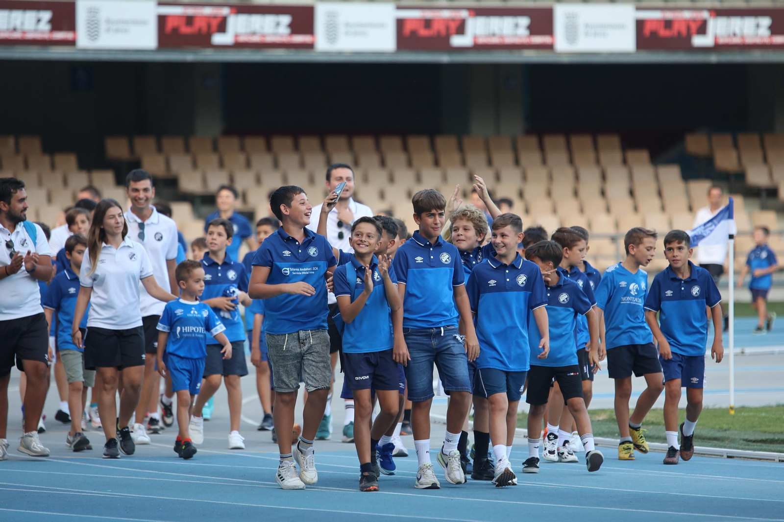 Búscate en el Partido del Xerez DFC - Salerm Puente Genil