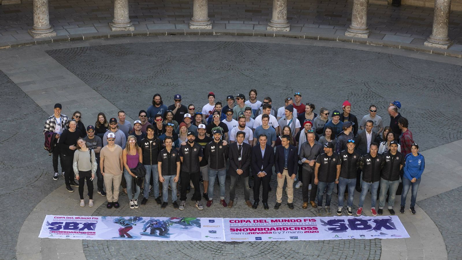 Participantes y organizadores se hicieron una foto de familia