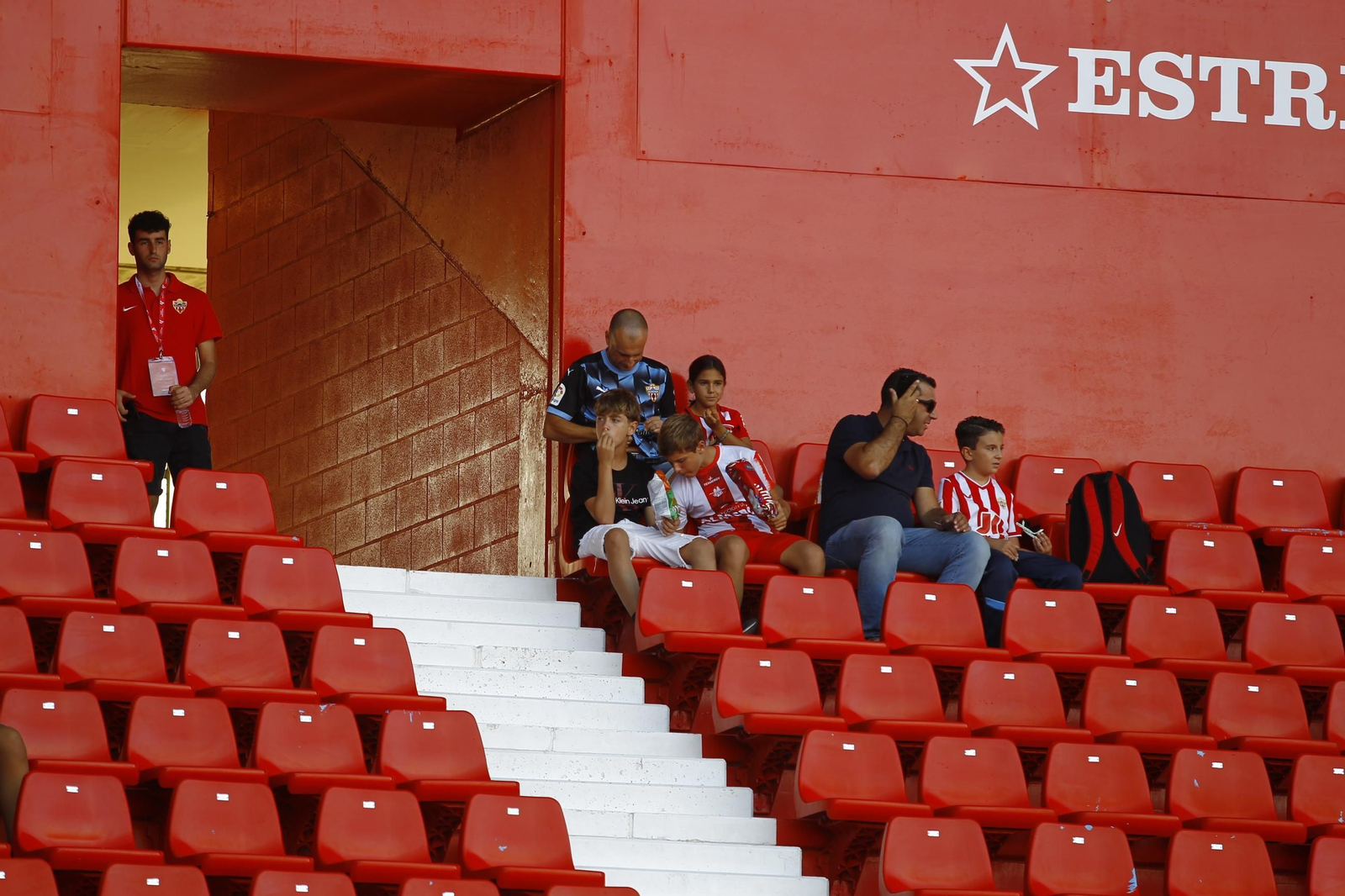 Búscate en el partido U.D. Almería-Real Burgos