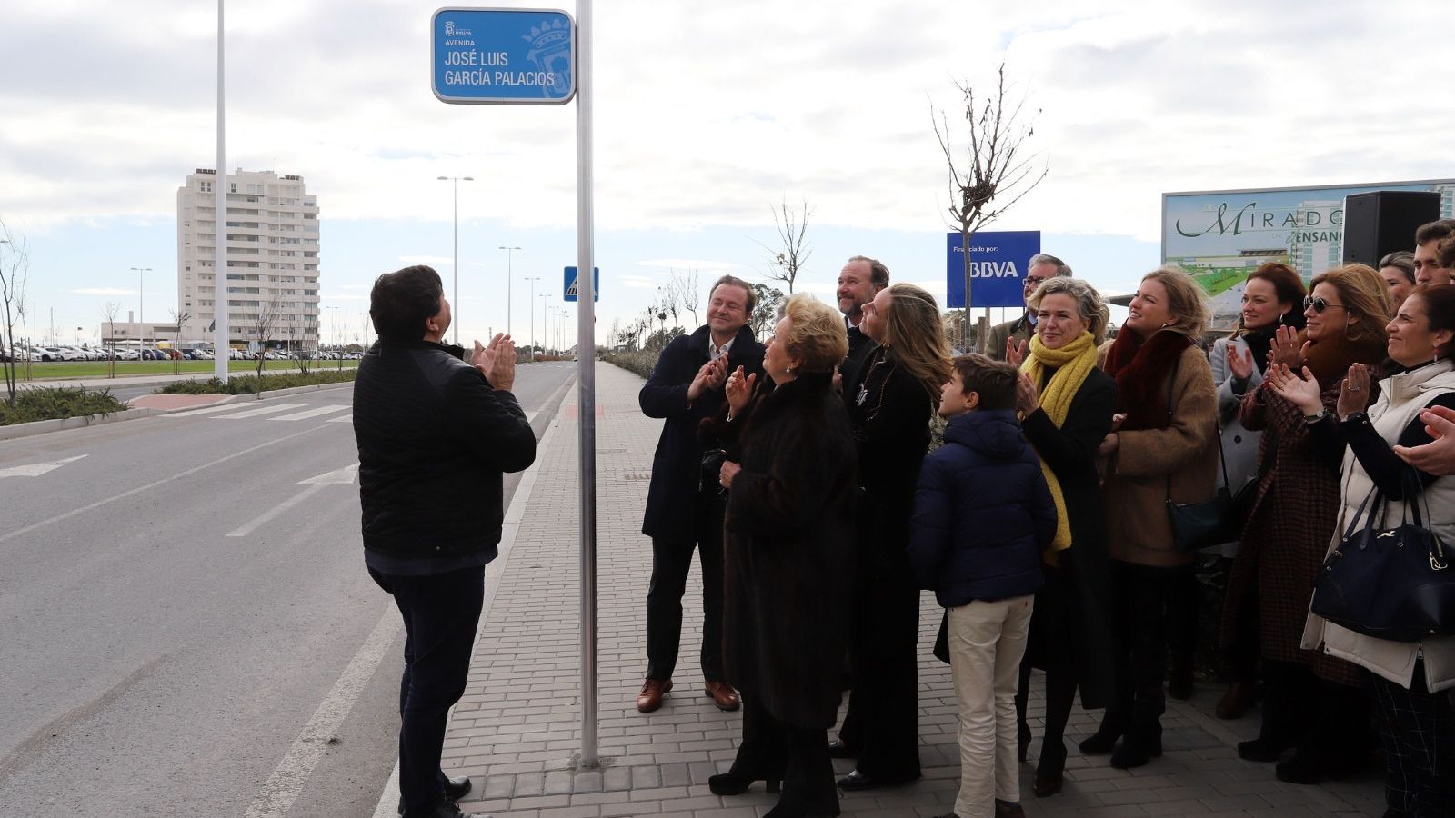 Momento de la inauguración de la avenida José Luis García Palacios de Huelva.