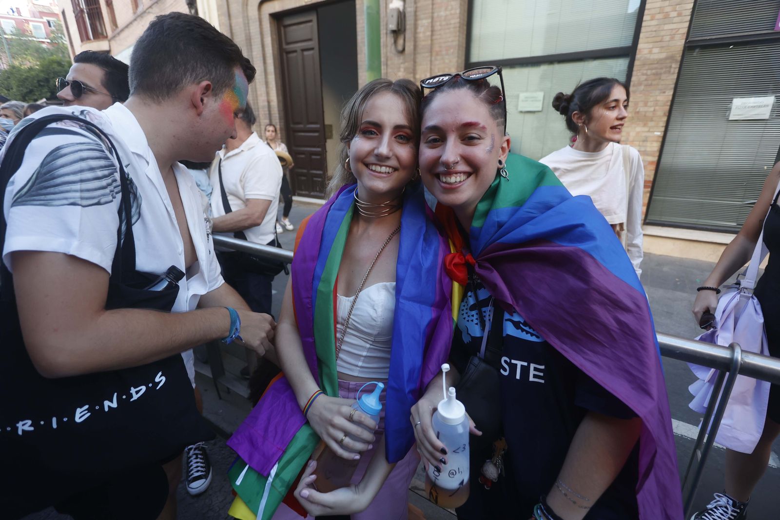 Las imágenes de la cabalgata del orgullo en Sevilla  2022