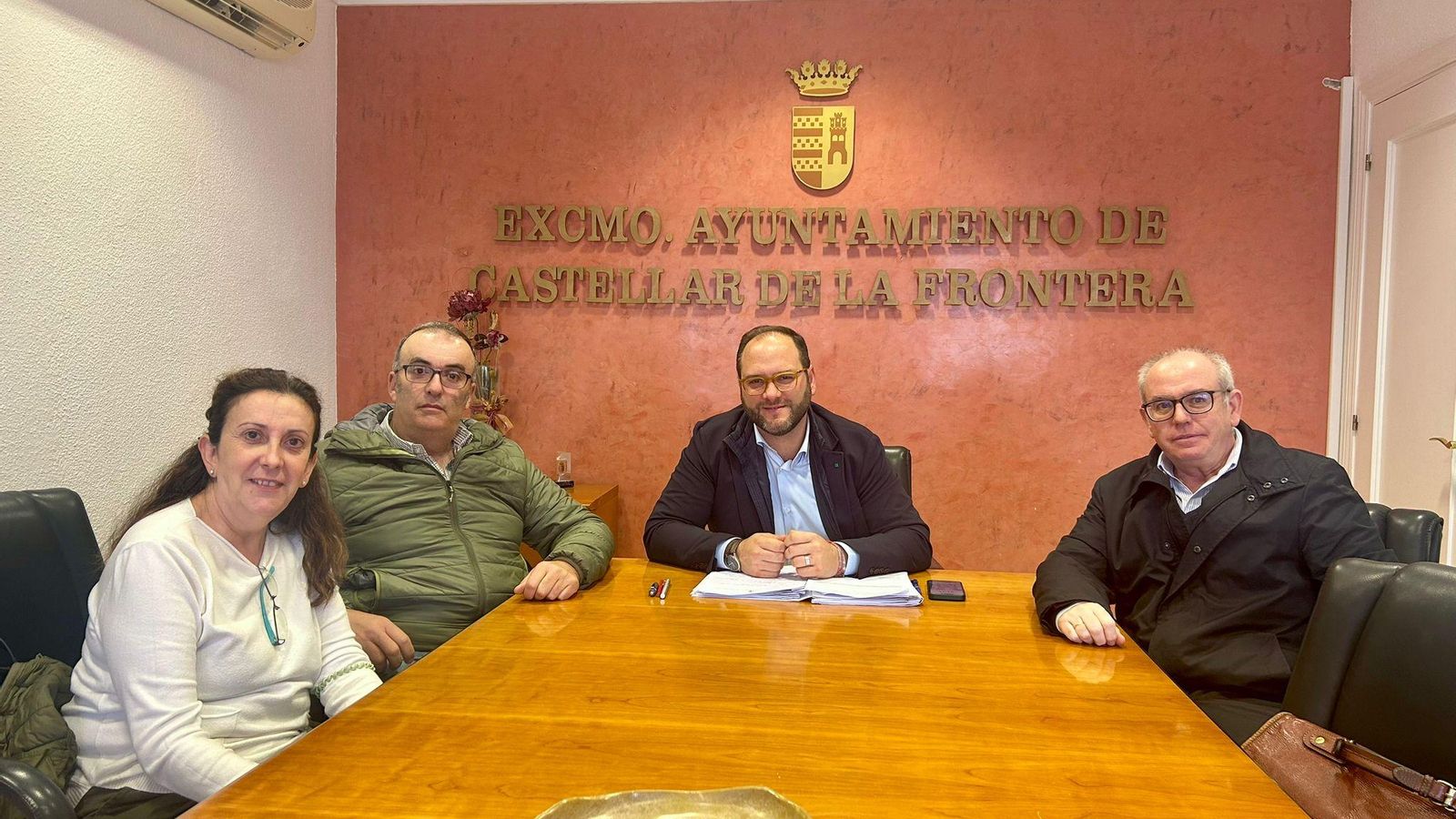 La adquisición del terreno se formalizará a través de un acuerdo con la familia Marín, a quienes el Ayuntamiento ha agradecido públicamente su disposición y colaboración.