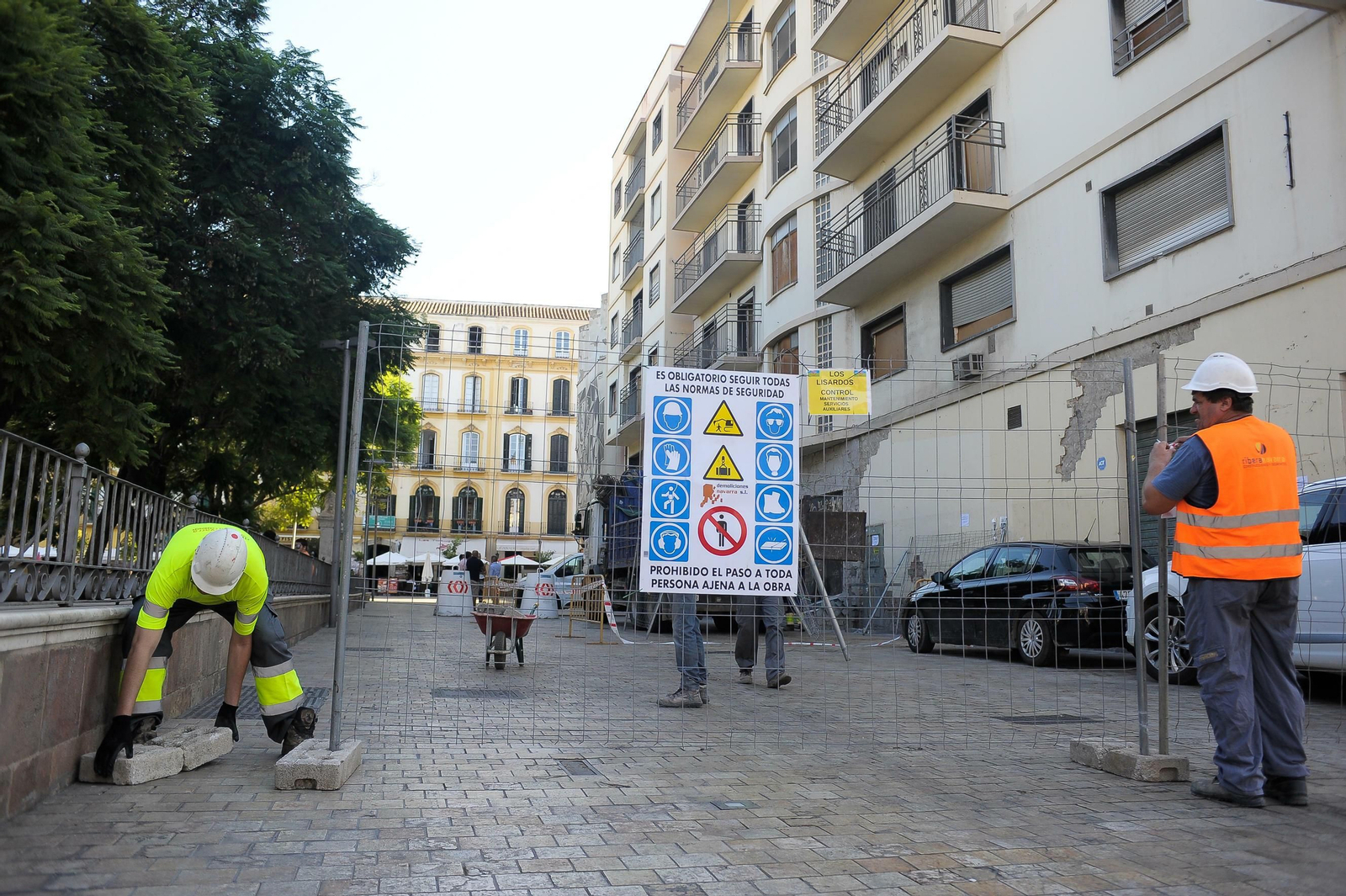 Fotos del comienzo de los trabajos para la demolición del Astoria