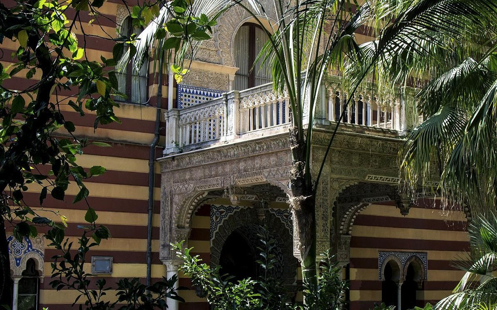 El Ayuntamiento de Sanlúcar cerrará al público todas las instalaciones municipales desde este viernes. El Ayuntamiento de Sanlúcar cerrará al público todas las instalaciones municipales desde este viernes.