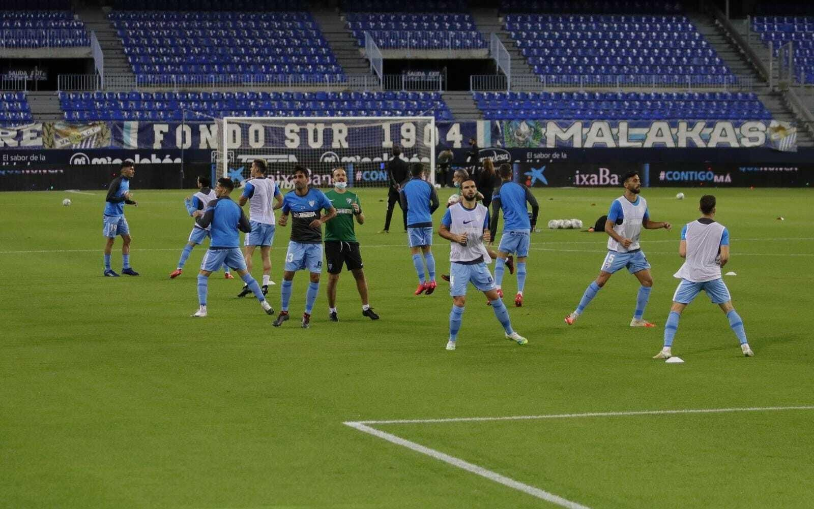 Las fotos del calentamiento previo del Málaga CF-Mirandés