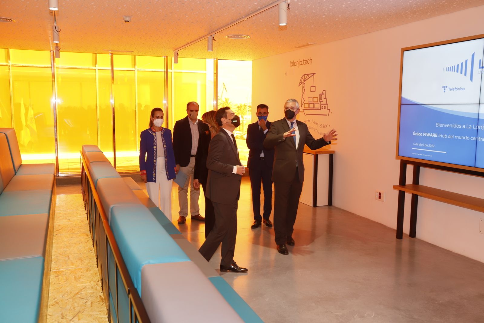 Imágenes del  acto de inauguración del nodo de innovación tecnológica 'La lonja de la Innovación' del Puerto de Huelva