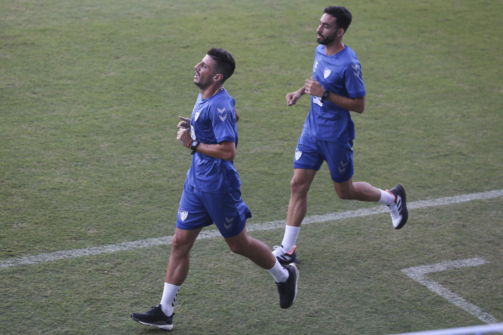 Galería de fotos: Lumor sigue como uno más en una sesión complicada para el Málaga CF Galería de fotos: Lumor sigue como uno más en una sesión complicada para el Málaga CF