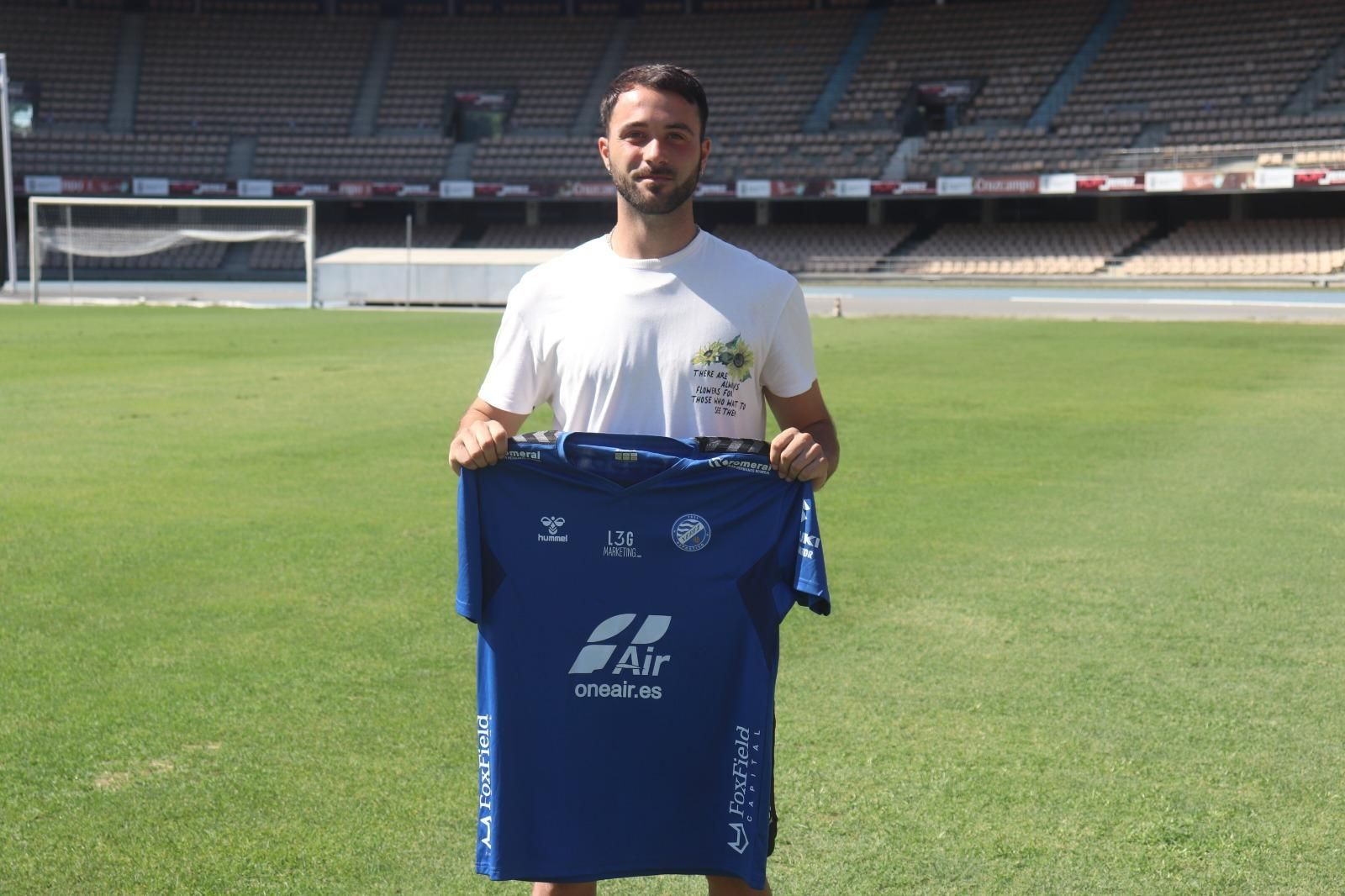 David Morante posa en Chapín con la camiseta del Xerez DFC. David Morante posa en Chapín con la camiseta del Xerez DFC.