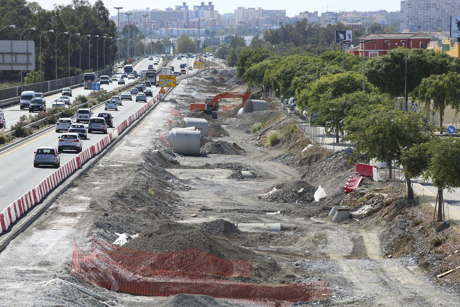 Obra de desdoblamiento de la MA-20, junto al Plaza Mayor, en una imagen de archivo.