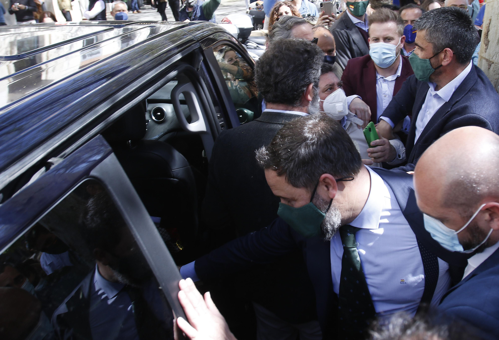 Cierran Plaza Nueva para una R.P. de Santiago Abascal