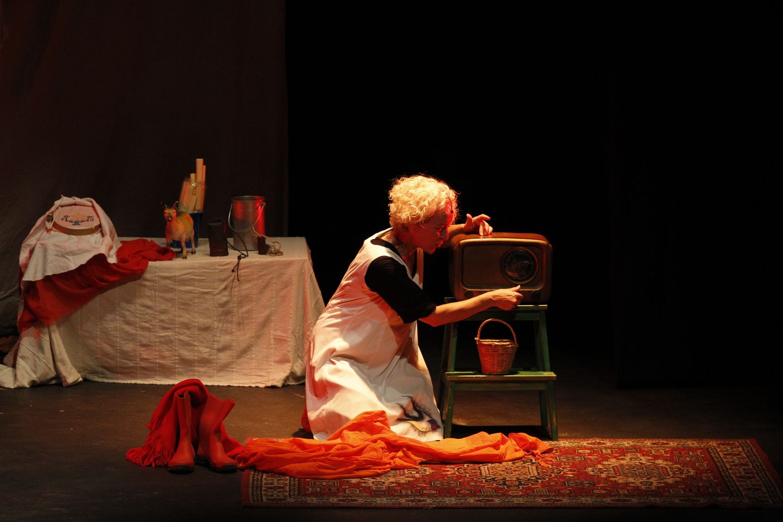 Fotogalería Festival Teatro El Ejido. Obra "El Desván de los Hermanos Grim"