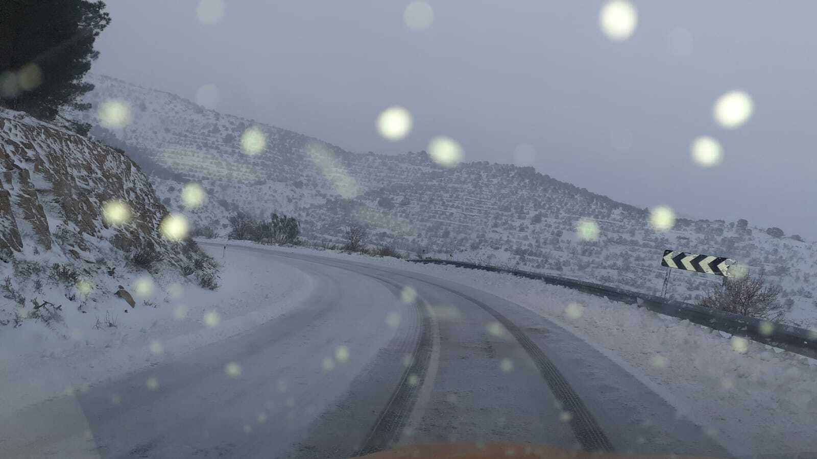 Gloria deja un manto blanco de nieve en la zona norte de la provincia