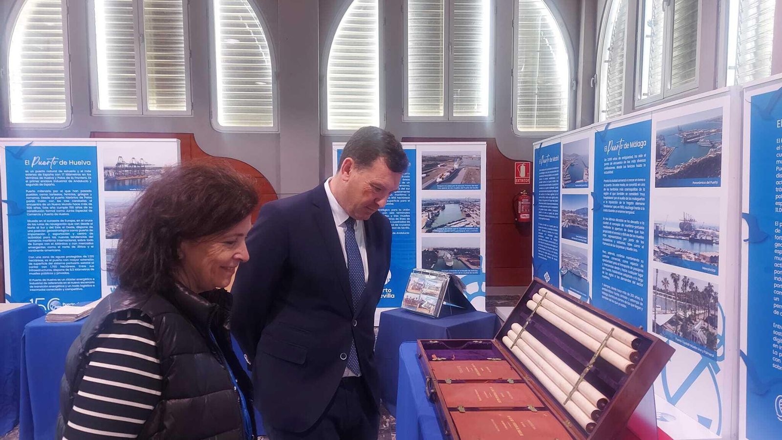 Jefa y presidente del Archivo del Puerto de Huelva.