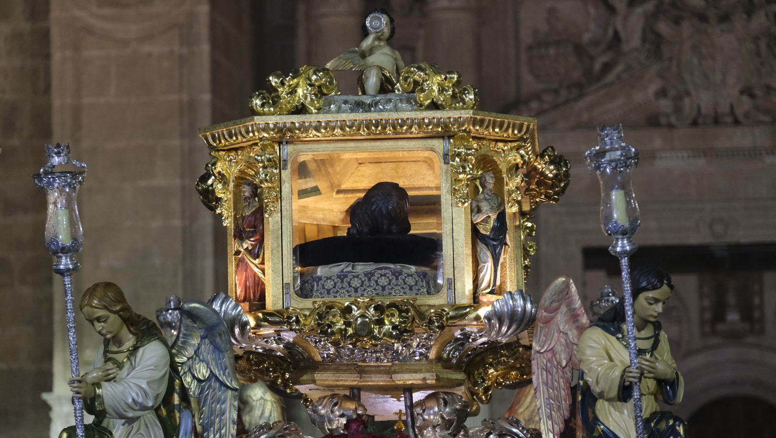 Procesión del Santo Entierro en Almería, en imágenes