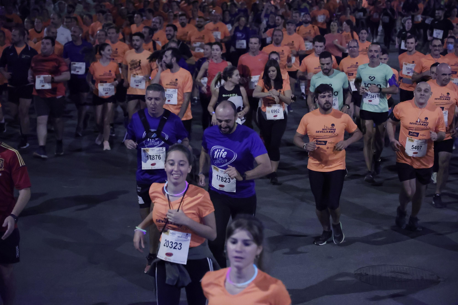 Búscate en la Carrera Nocturna de Sevilla (6)