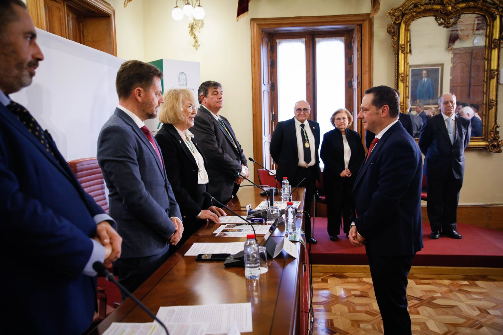 Juan Manuel Martín Robles ingresa como académico de Historia de Andalucía y te lo contamos en imágenes
