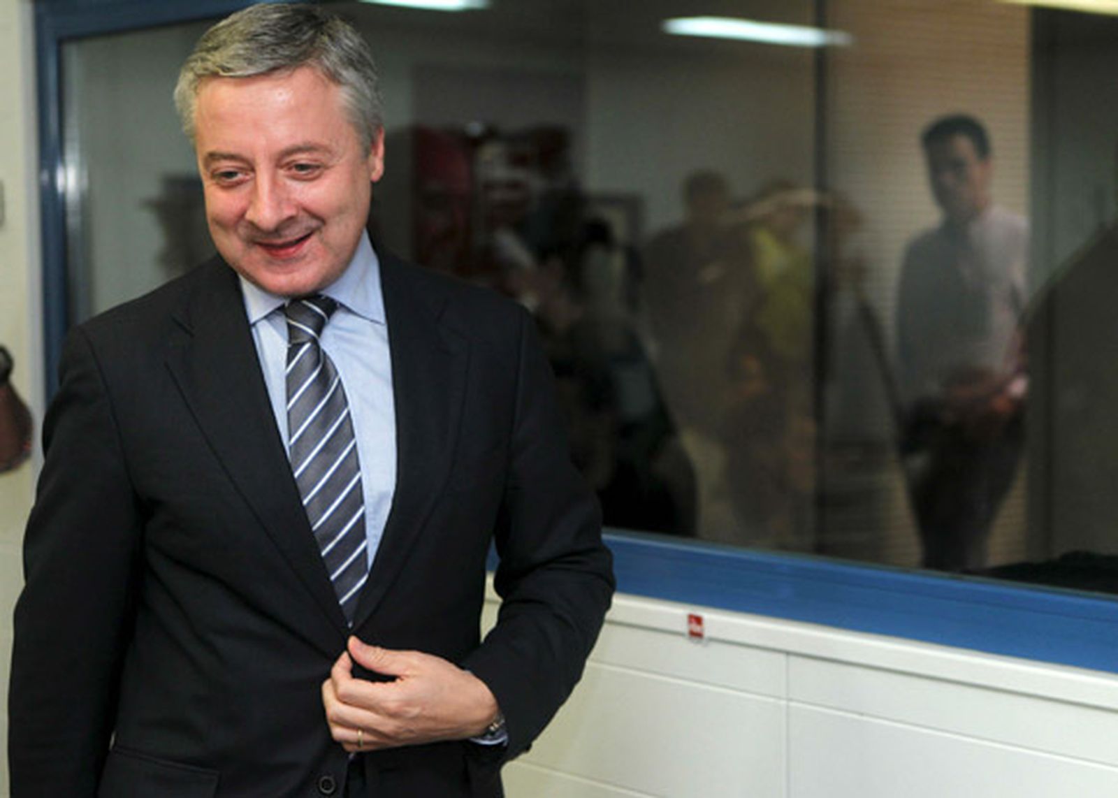 Blanco también acusa a los bancos de ser responsables del "endeudamiento masivo"