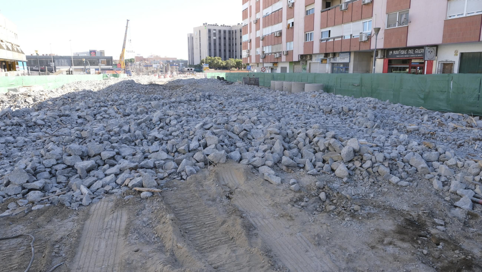 El Puente de la Avenida del Mediterráneo ya es historia, en imágenes