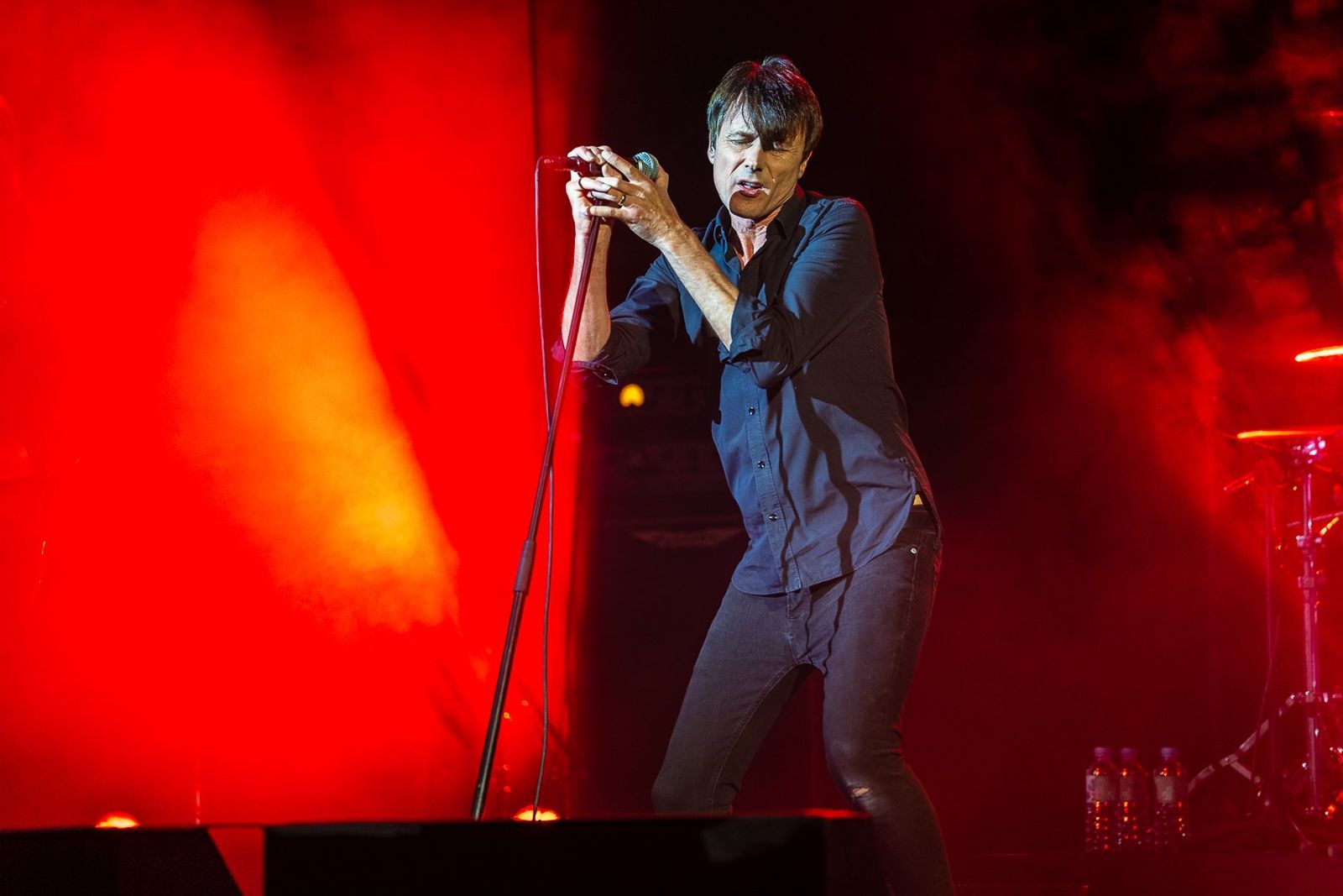 Brett Anderson, el vocalista de Suede, en un concierto reciente en el Generalife.