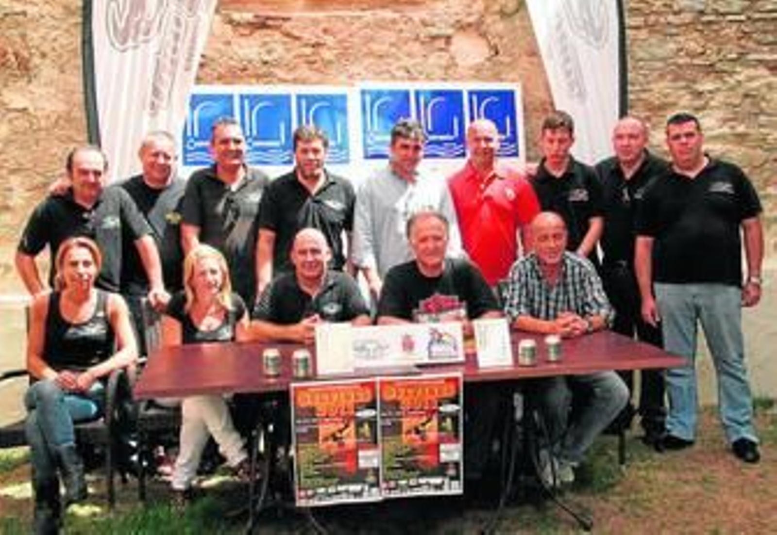 Juan Andrés Gil junto a los organizadores del evento durante la presentación.