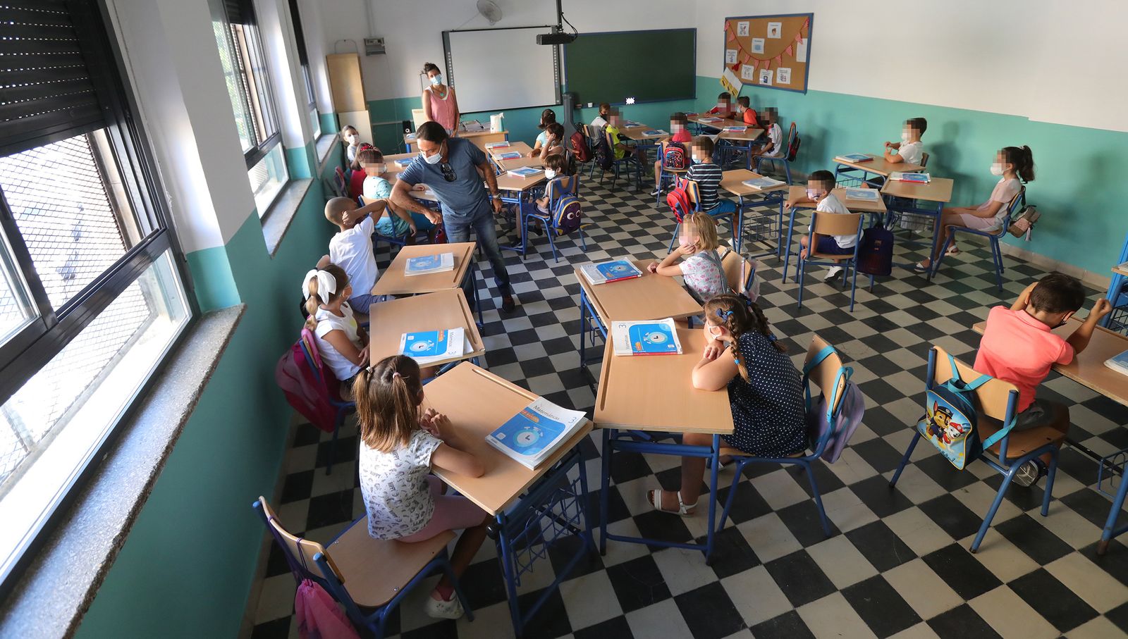 Vuelta al cole con medidas 'anti-Covid' en el colegio Isabel la Católica