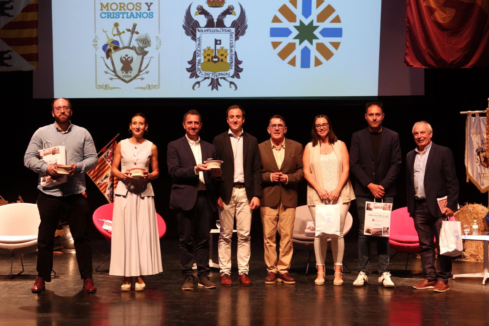 Más de veinte municipios festeros convierten Vera en la capital andaluza de los Moros y Cristianos