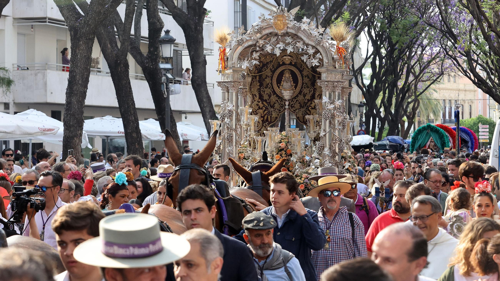 Así fue la salida de la Hdad del Rocío de Jerez