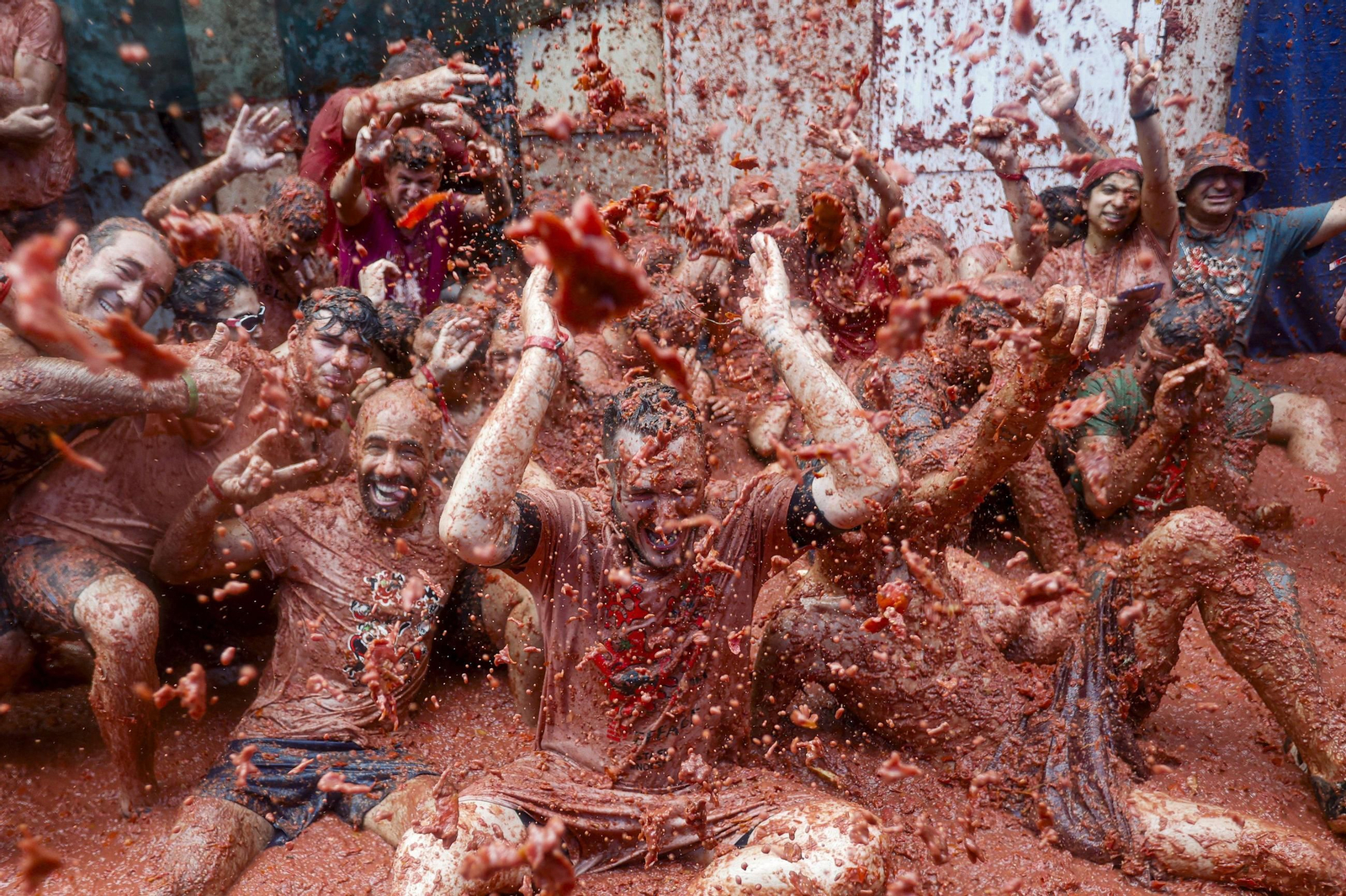 Las mejores fotos de la Tomatina de Buñuel 2025