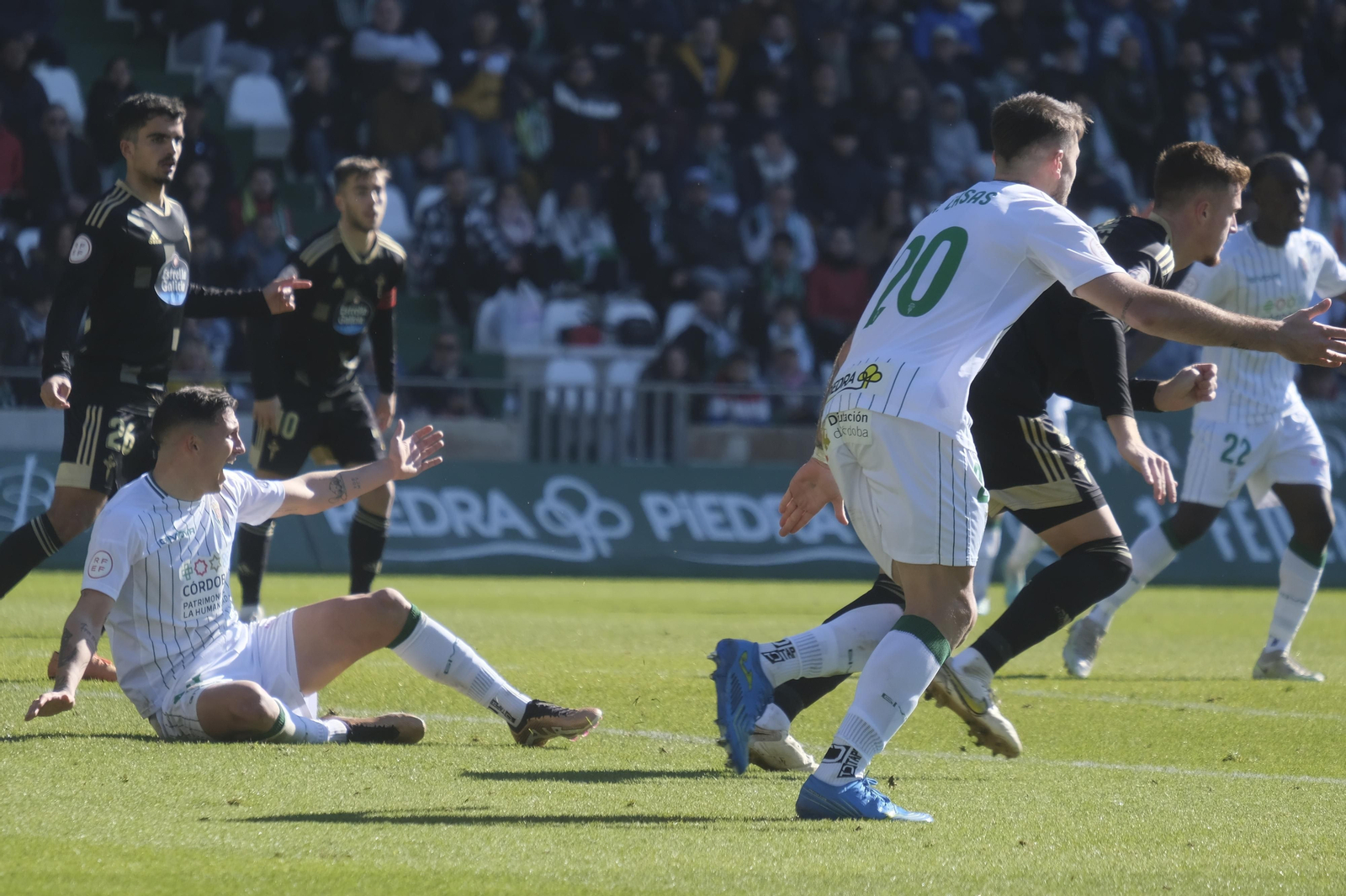 Las fotos del partido entre el Córdoba  CF y el Celta de Vigo B