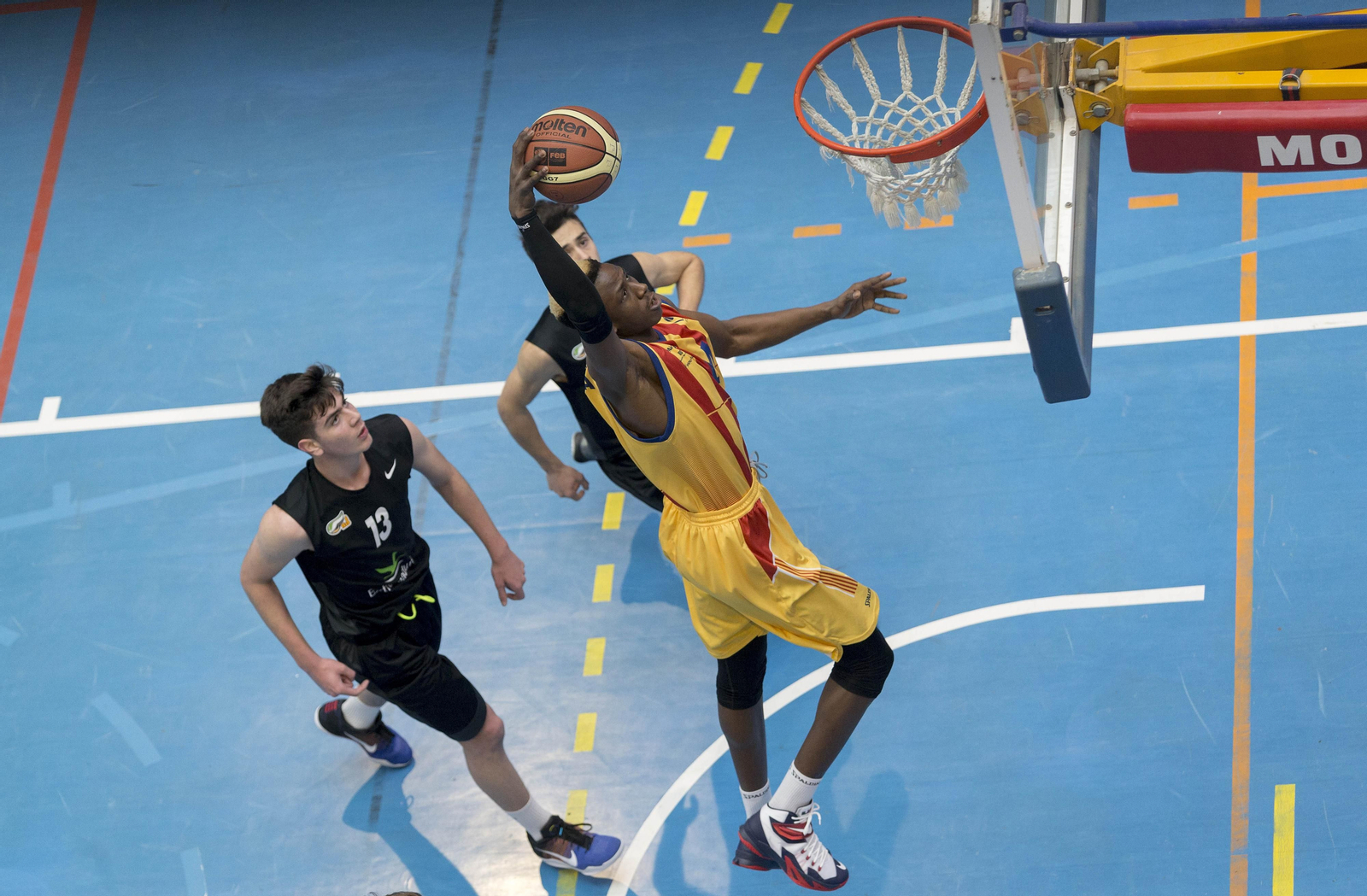 Tom Digbeu en uno de los jugadores con apellido ilustre que compite estos días en Huelva en el Nacional.